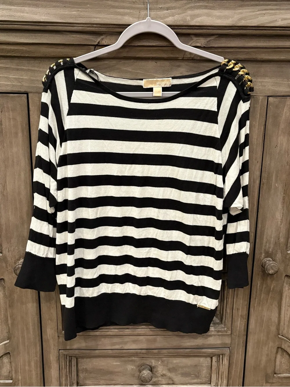 EUC Women’s MICHAEL KORS Black/White Stripe Gold Metal Accent Light Sweater (L)